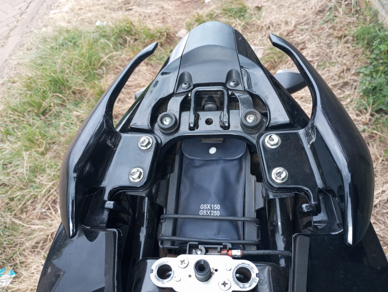 Motorcycle rear carrier